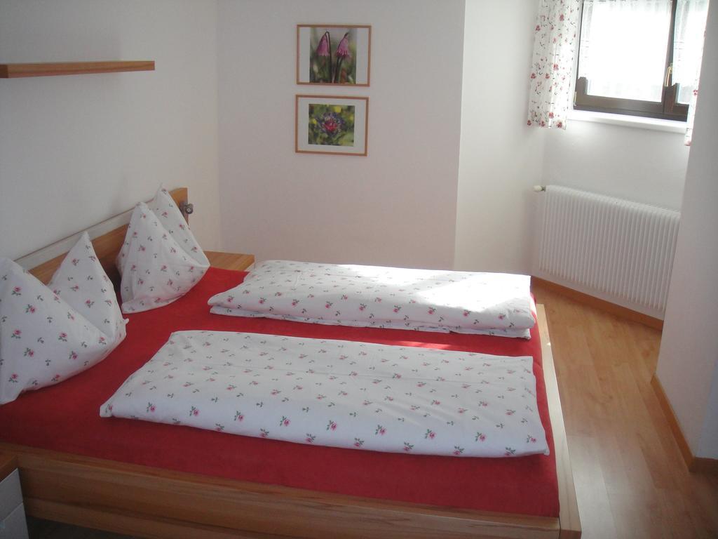 Ottohof - Feldblick Apartment Colle Isarco Room photo