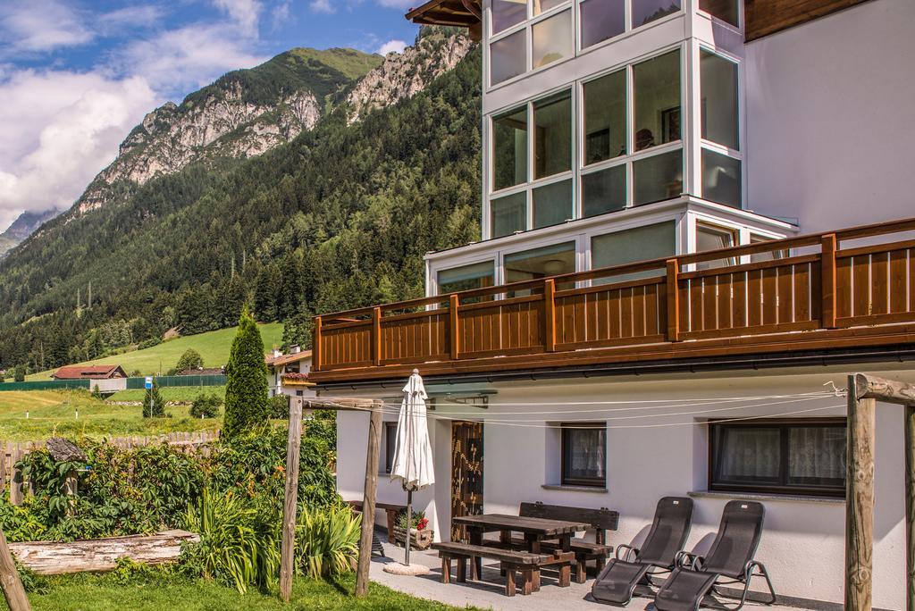 Ottohof - Feldblick Apartment Colle Isarco Exterior photo